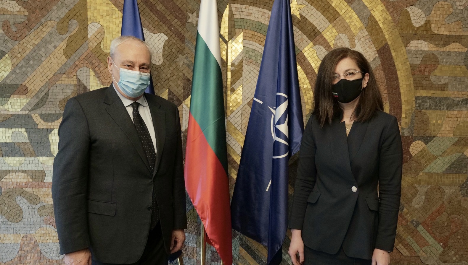 SG visit to Bulgaria. From left: SG Roberto Antonione and Foreign Minister Teodora Genchovska (Sofia, 14 February 2022)